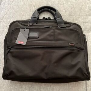 Tumi Organizer Portfolio Brief